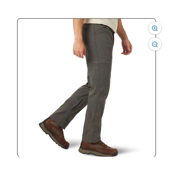 Wrangler Men’s NWT All Terrain Cargo Straight Fit 44 x 30 Pants Gray Stretch - Picture 1 of 7